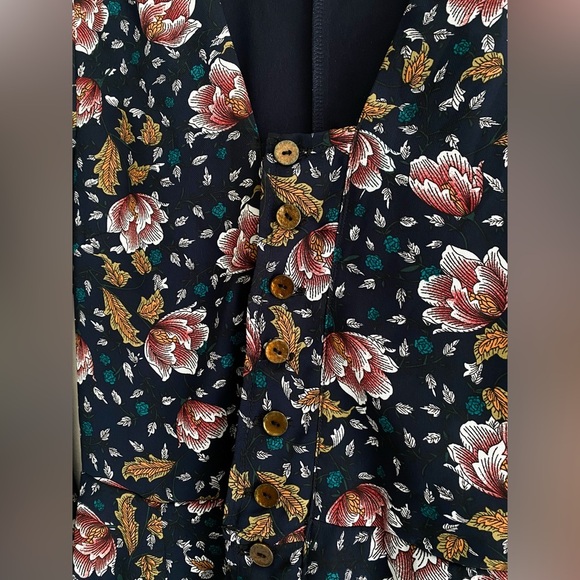 Hommage From Los Angeles Women’s Floral Blouse, Navy Blue, Size Small - Picture 11 of 12